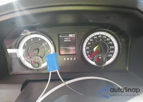 2022 Ram 1500 Classic Tradesman 4X2 6'4 Box z USA, uszkodzony, nr VIN 3C6JR6AG4NG205341